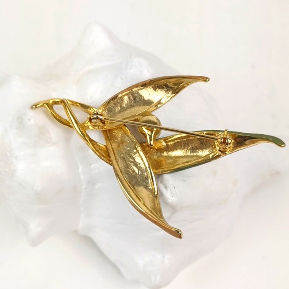 Vintage Style Gold Tone & Two Tone Whimsical Leaf & Pearl Brooch - Picture 4 of 8
